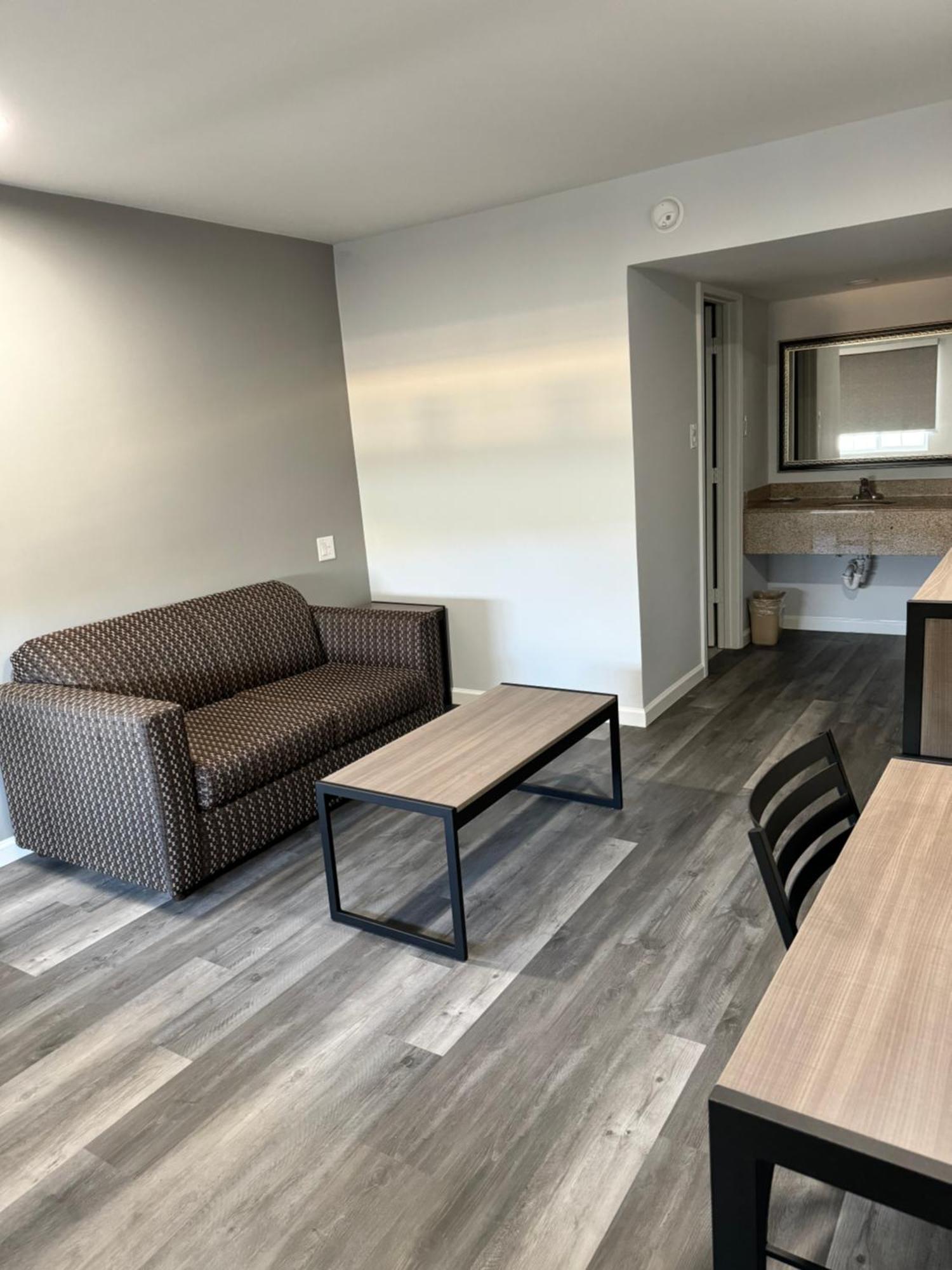 Continental Inn And Suites Nacogdoches Tx Sfa University Downtown 외부 사진