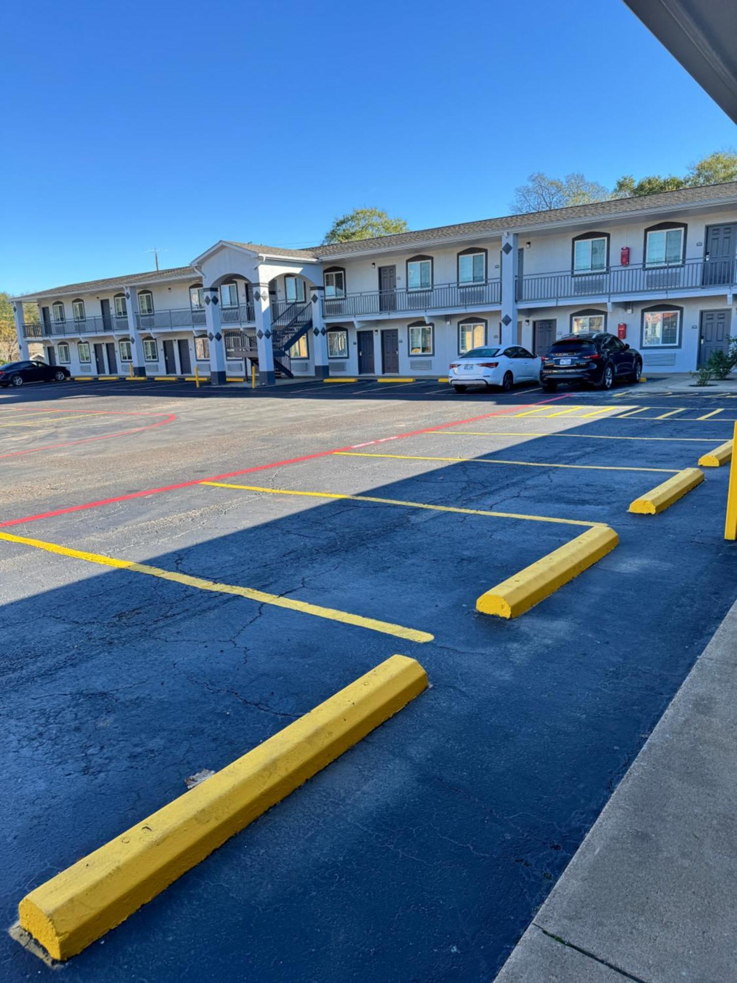Continental Inn And Suites Nacogdoches Tx Sfa University Downtown 외부 사진